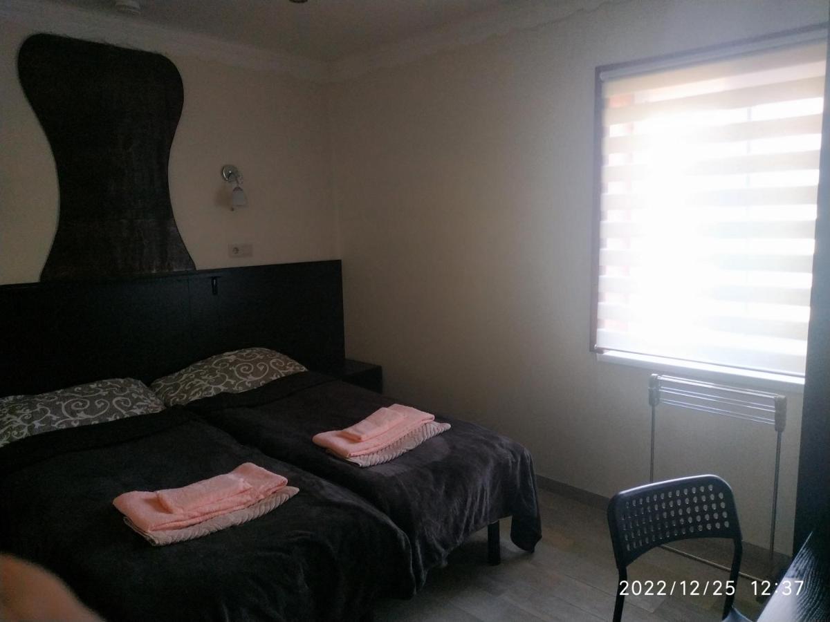 Nestg Guest House Pilipets Bagian luar foto
