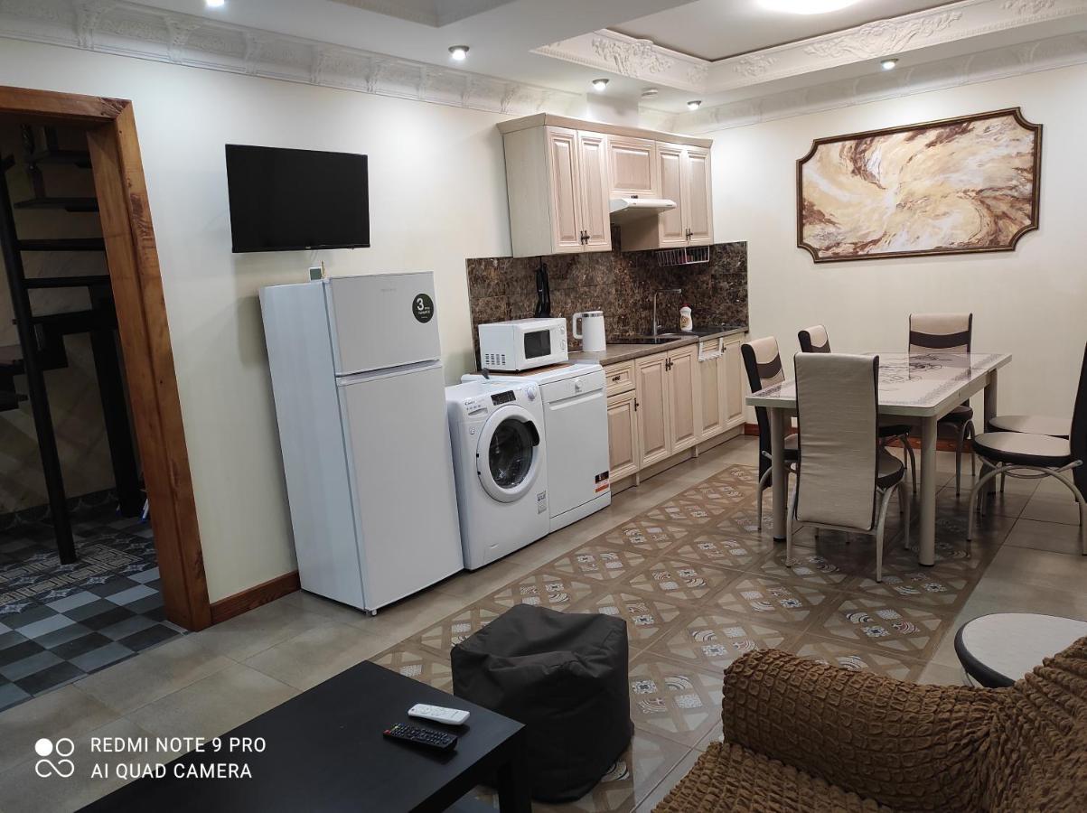Nestg Guest House Pilipets Bagian luar foto