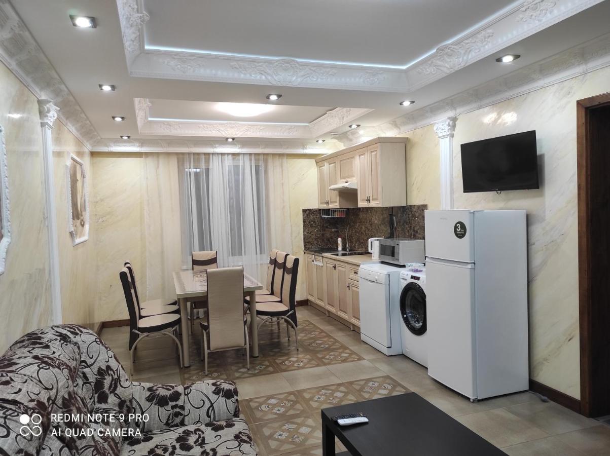 Nestg Guest House Pilipets Bagian luar foto