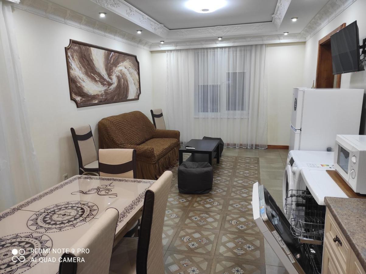 Nestg Guest House Pilipets Bagian luar foto